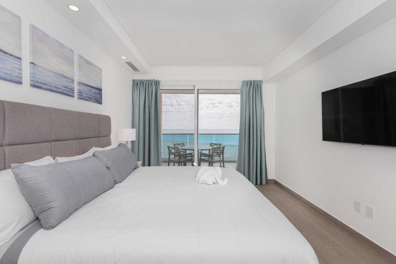 Brand New Contemporary 2 Bd Oceanfront Condo At Encantame Towers Verano E302 Playa Encanto المظهر الخارجي الصورة