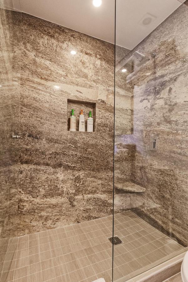 Brand New Contemporary 2 Bd Oceanfront Condo At Encantame Towers Verano E302 Playa Encanto المظهر الخارجي الصورة